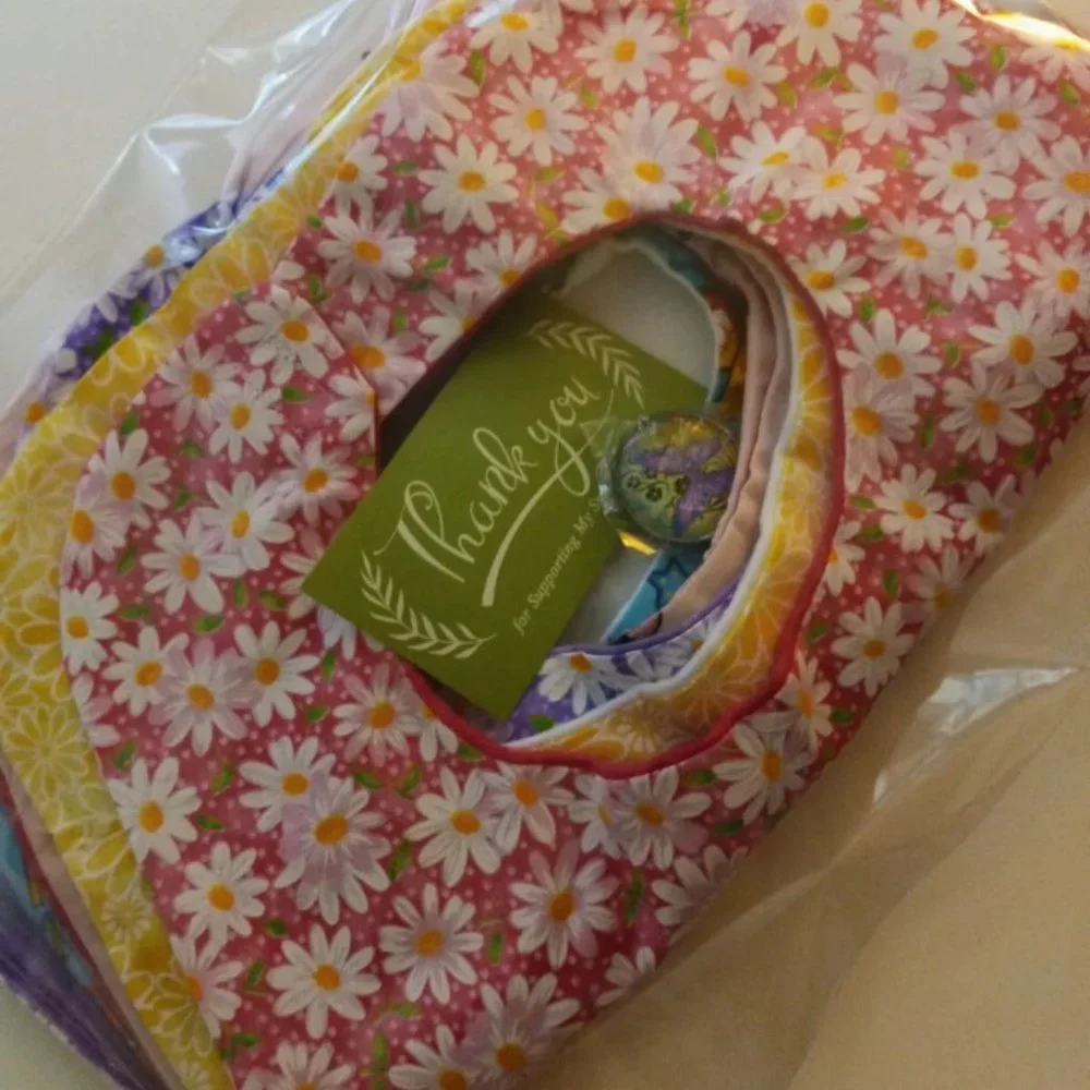 Baby Bibs Set Of 6 NWOT FLORAL & PAW PATROL - Picture 6 of 7